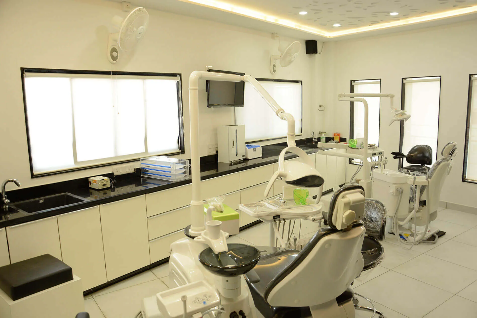Nijanand Dental Clinic Facility and Care Team in Jamnagar