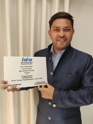 Best Dentist in Jamnagar - Nijanand Dental Clinic