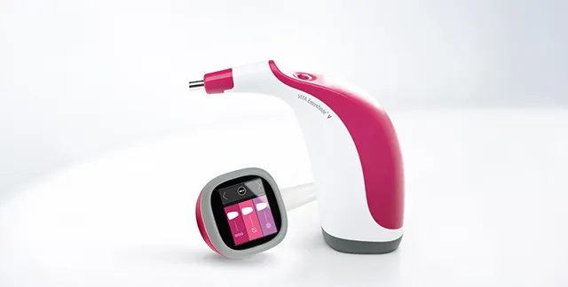 Digital Tooth Shade Matching Machine for Natural Crown Restoration